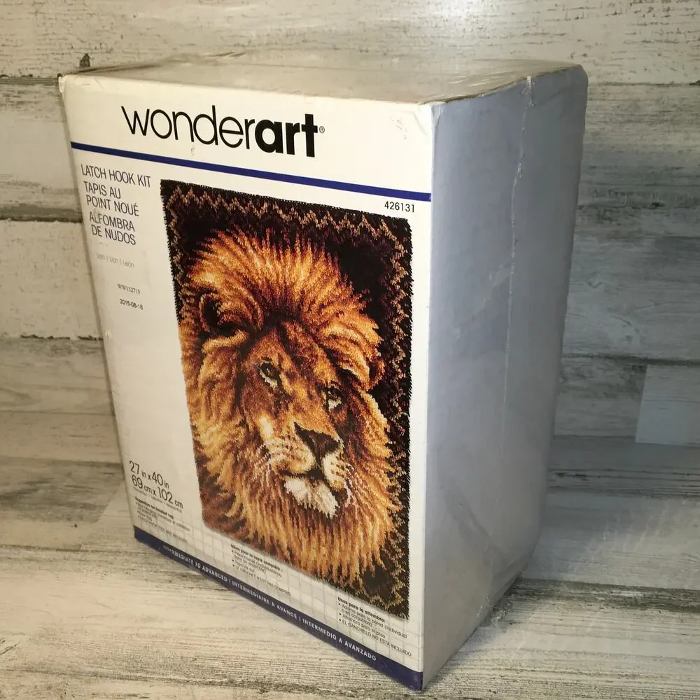 NEW SEALED Caron Wonder Art Latch Hook Kit 426131 Lion 27” x 40” Jungle King